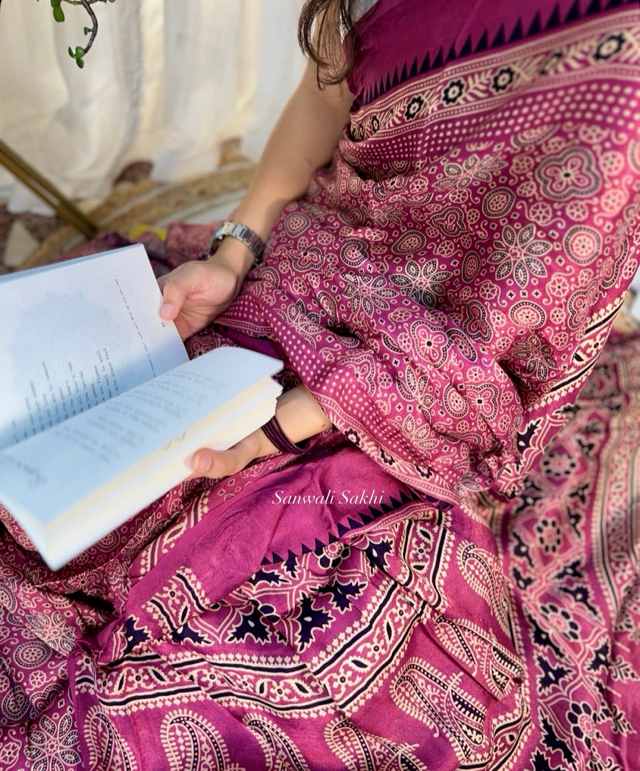 Nira Modalle Satin Saree