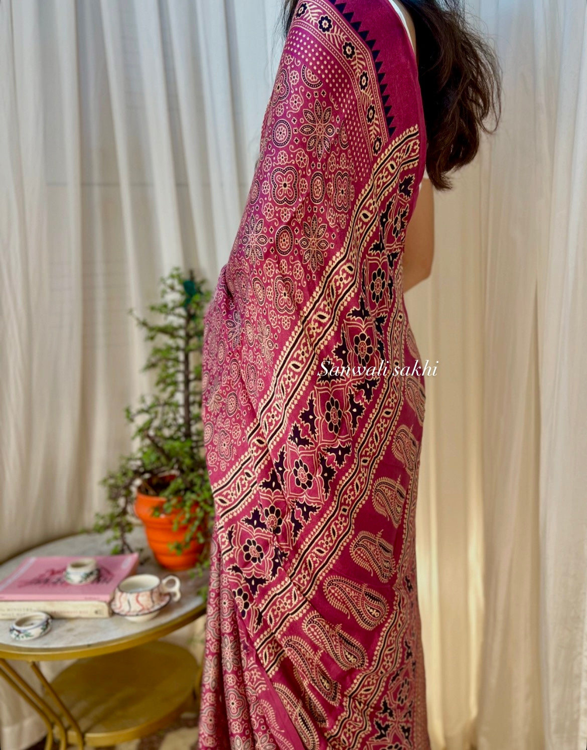 Nira Modalle Satin Saree