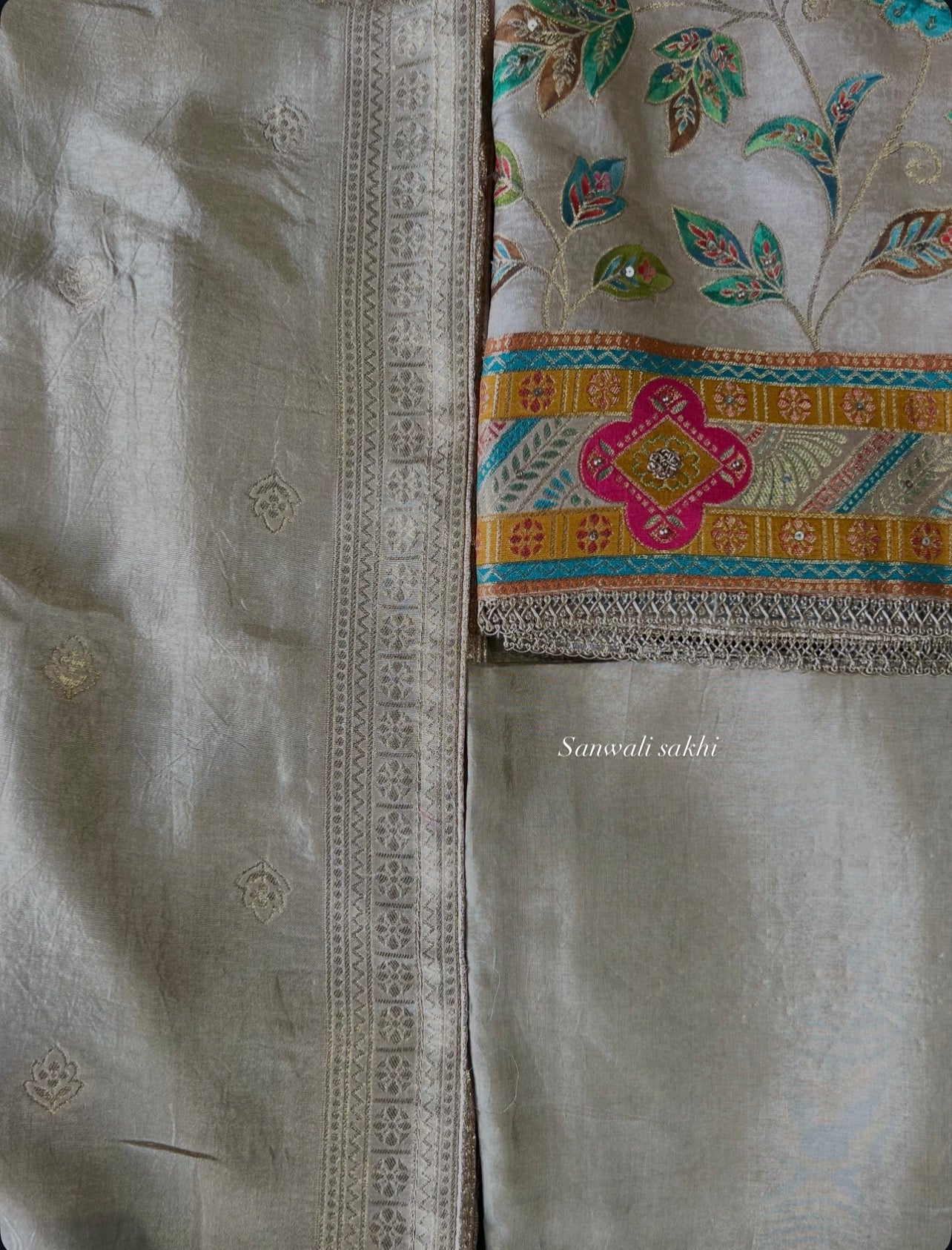 Mahira jacquard silk suit