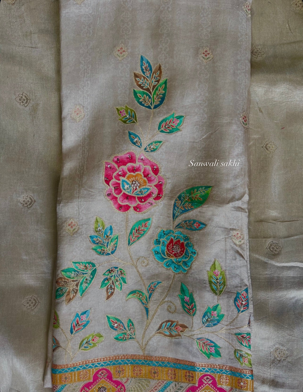 Mahira jacquard silk suit