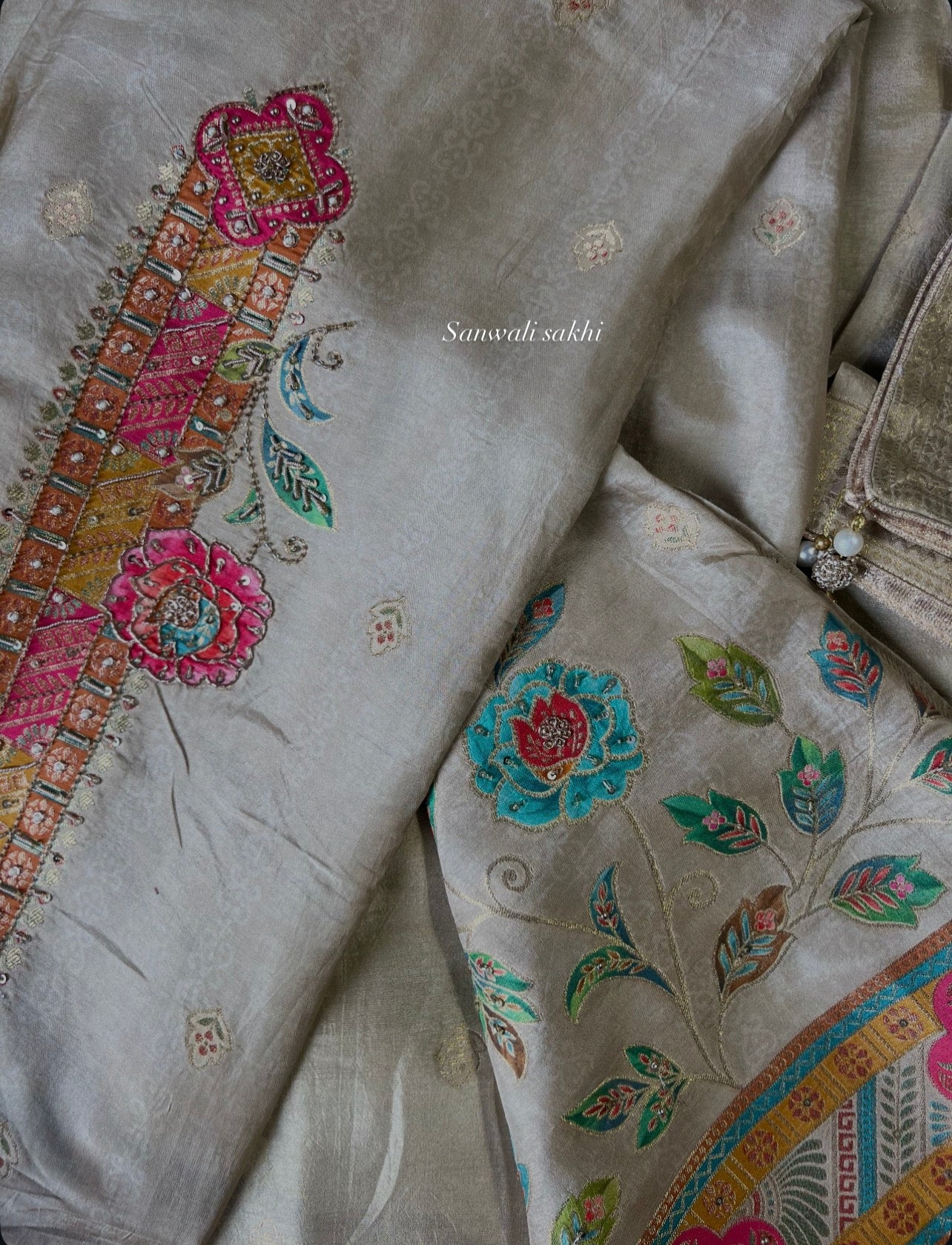 Mahira jacquard silk suit